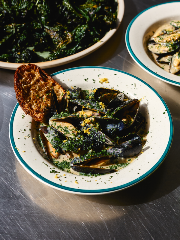 Mussels and Toasted Sourdough Bread with Elderflower Peaso Butter