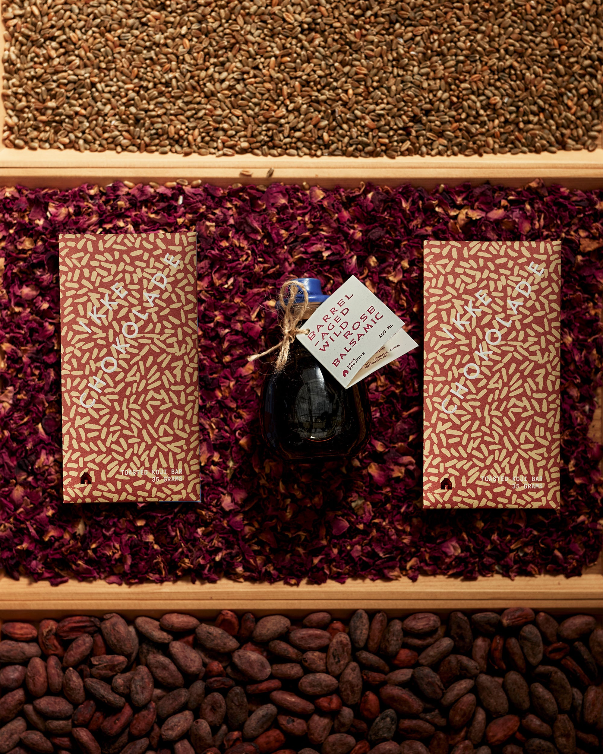 Rose Balsamic & Ikke Chokolade Set · Noma Projects